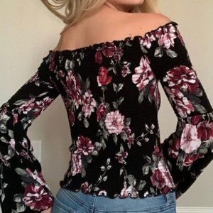 Floral Long Sleeve Ruched Off the Shoulder Crop Top Woman's Size Small